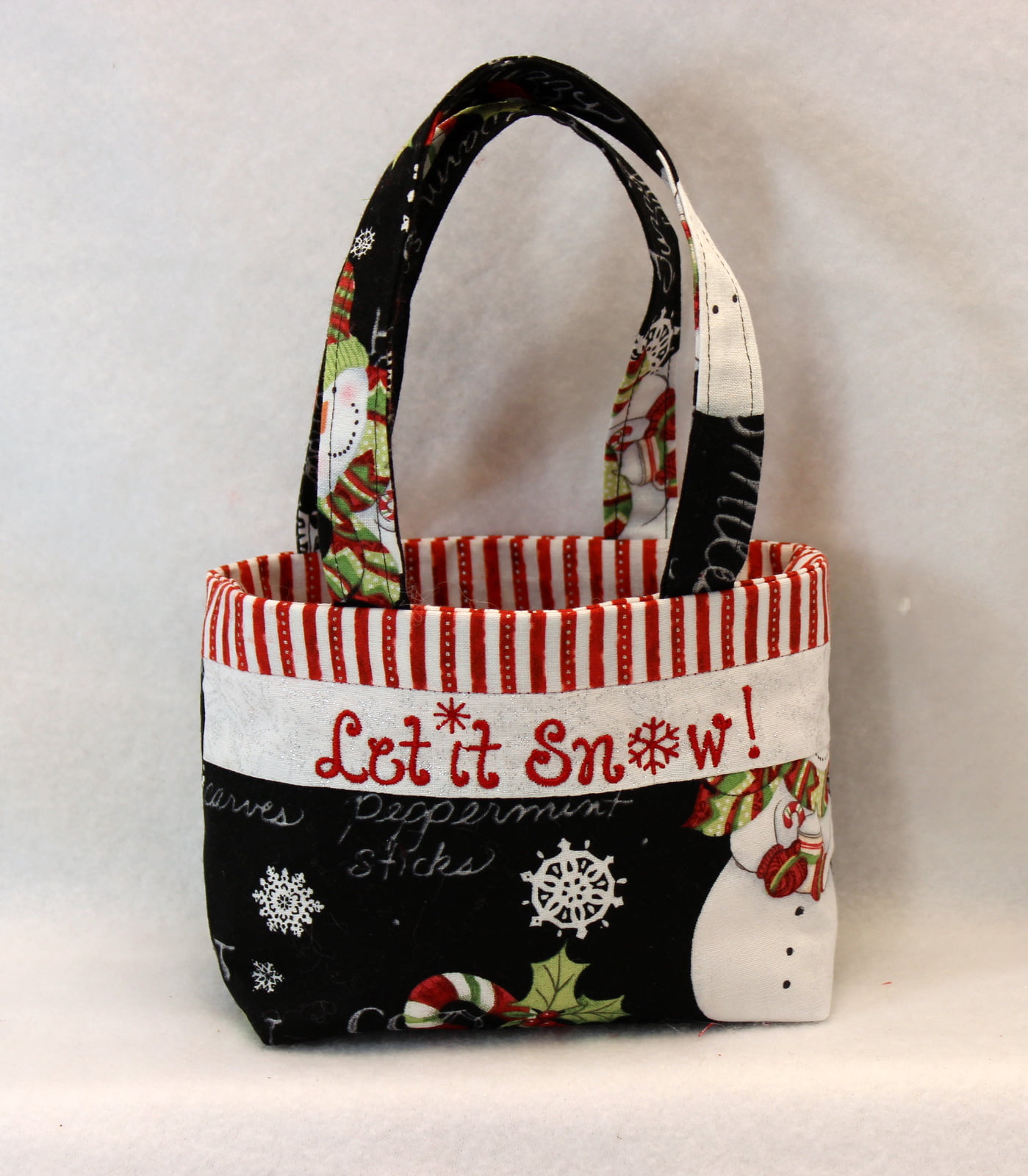 ITH Christmas Wreath Gift Bags 1  Machine Embroidery Designs by JuJu