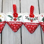 Christmas Heart Ornaments (4x4)