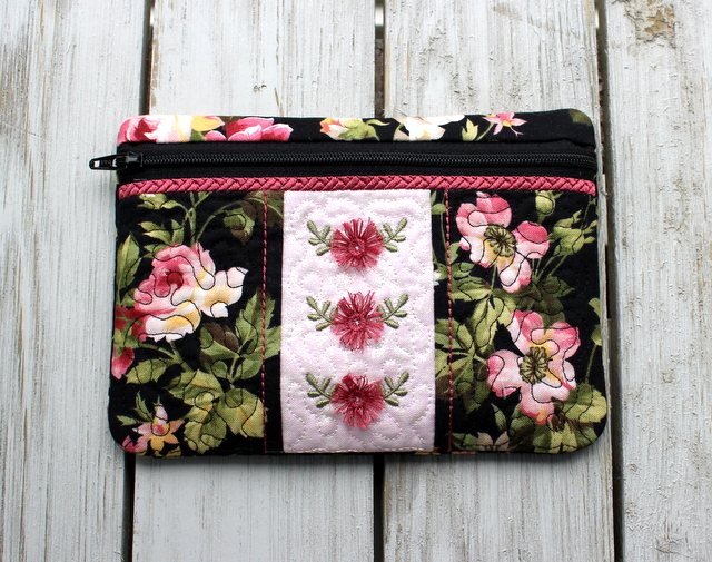 Top Zippered Bags (6×10 hoops) · Oma's Place Machine Embroidery Designs