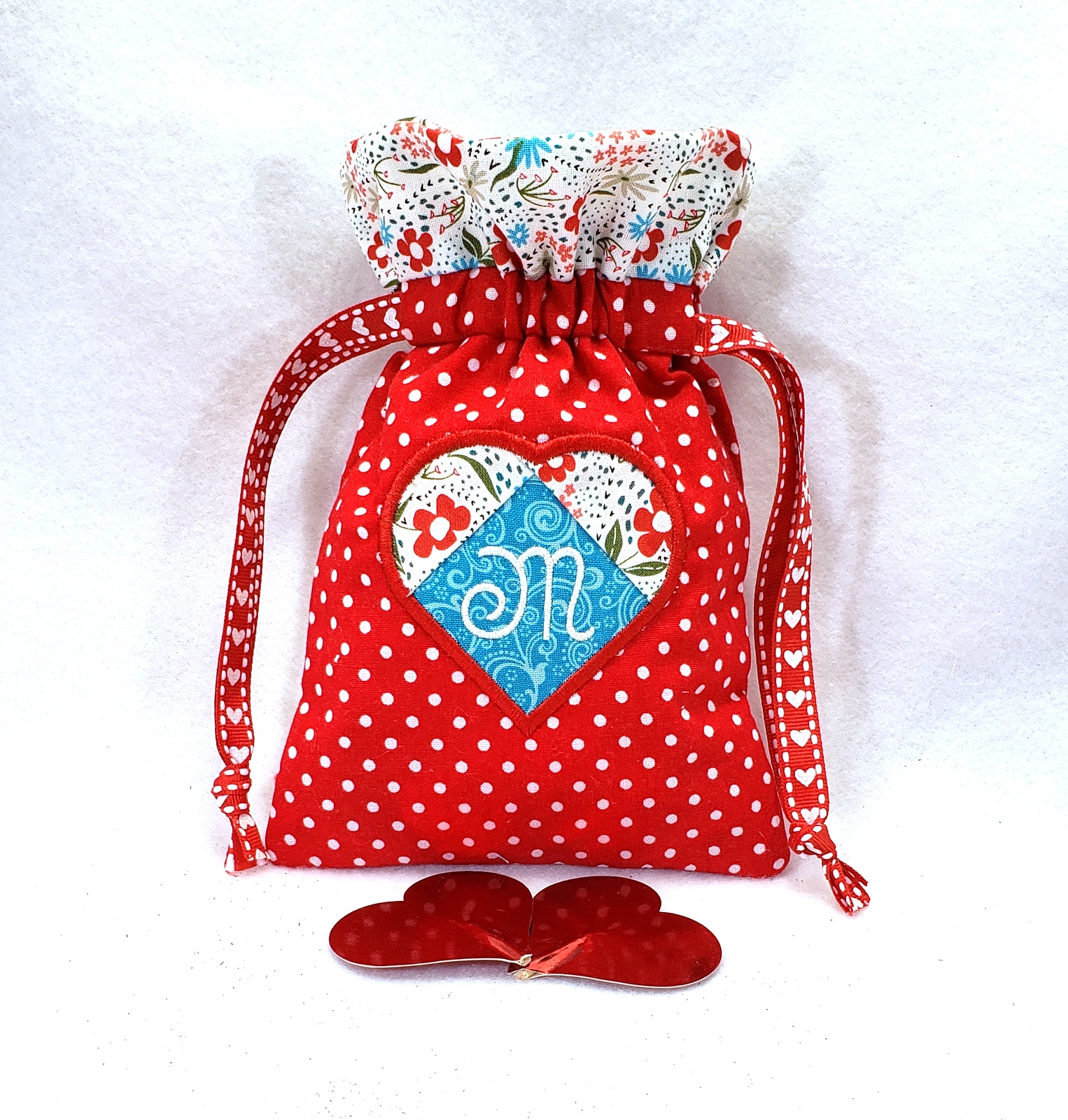 Top Zippered Bags (6×10 hoops) · Oma's Place Machine Embroidery Designs