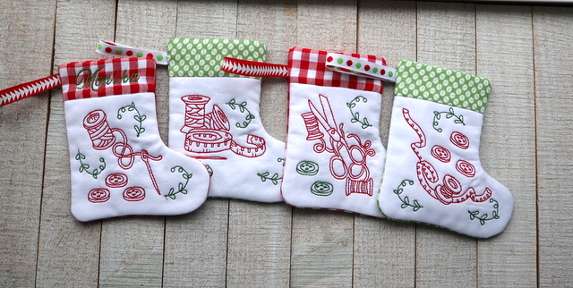 Cross Stitch Stockings (5×7) · Oma's Place Machine Embroidery Designs